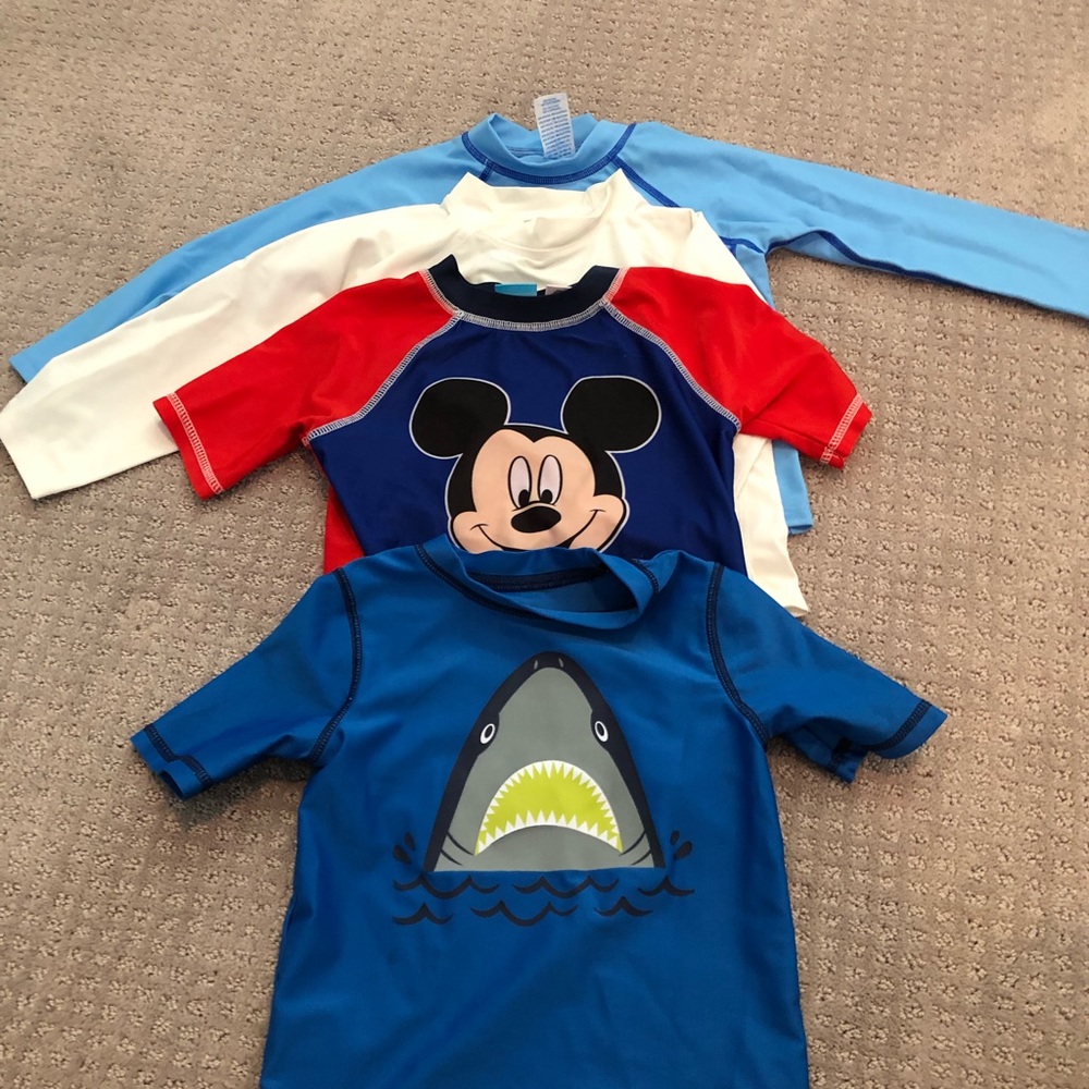 Bundle of 4 boys rash guards size 3t